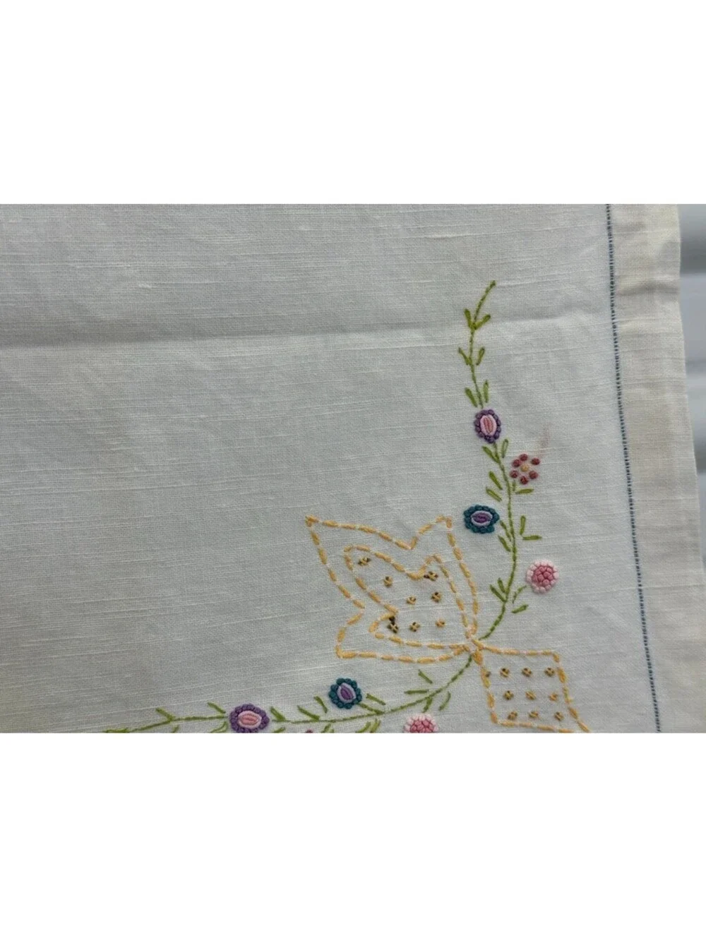Hand Embroidered Flowers Floral Card Table Tablecloth Topper 29